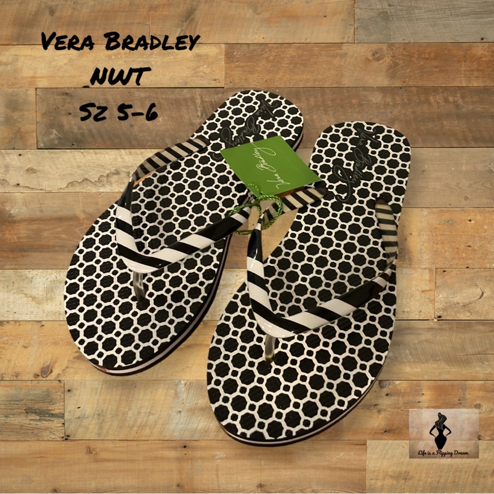 Vera Bradley Black and White Women's Flip Flops New With Tags Sz 5-6